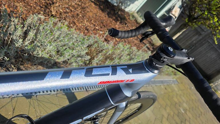 Used Giant TCR Advanced Pro 0 Disc 2020 2020 Road & Gravel — image 9 of 16