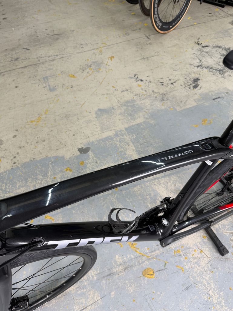 Used Trek Domane SL 5 Disc 2019 2019 Road & Gravel, Black — image 18 of 18