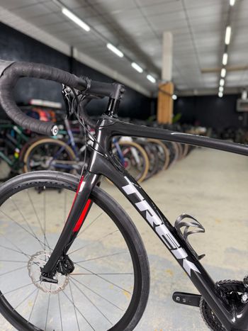 Used Trek Domane SL 5 Disc 2019 2019 Road & Gravel, Black — image 13 of 18