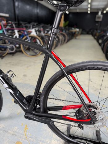 Used Trek Domane SL 5 Disc 2019 2019 Road & Gravel, Black — image 16 of 18