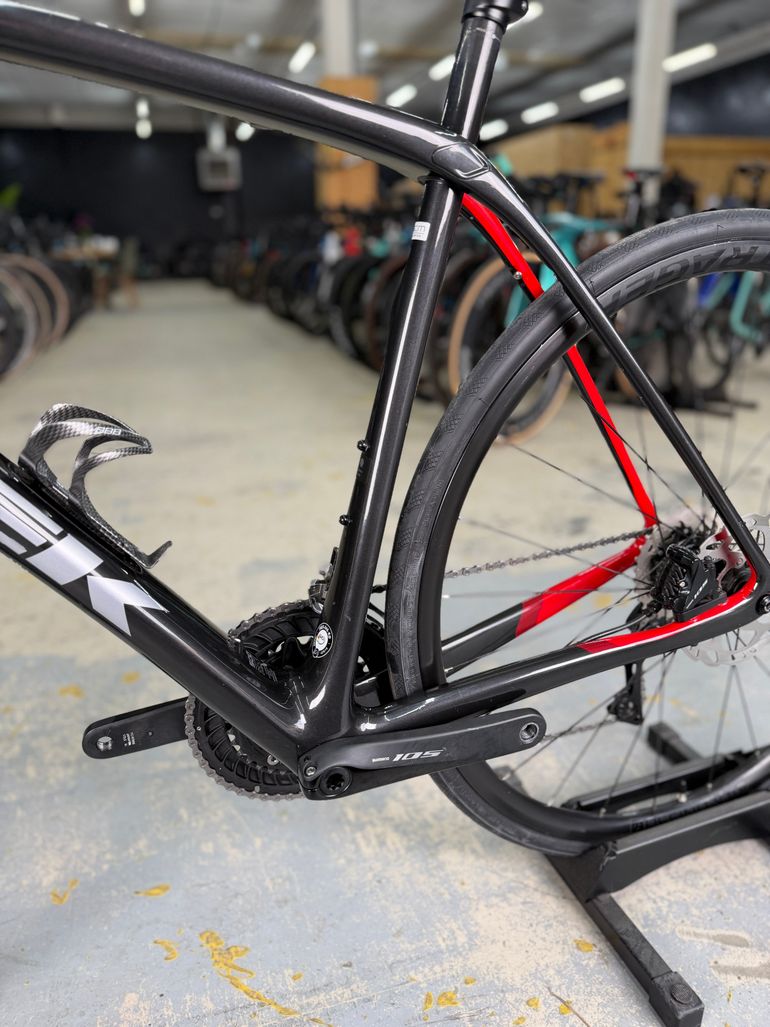 Used Trek Domane SL 5 Disc 2019 2019 Road & Gravel, Black — image 17 of 18