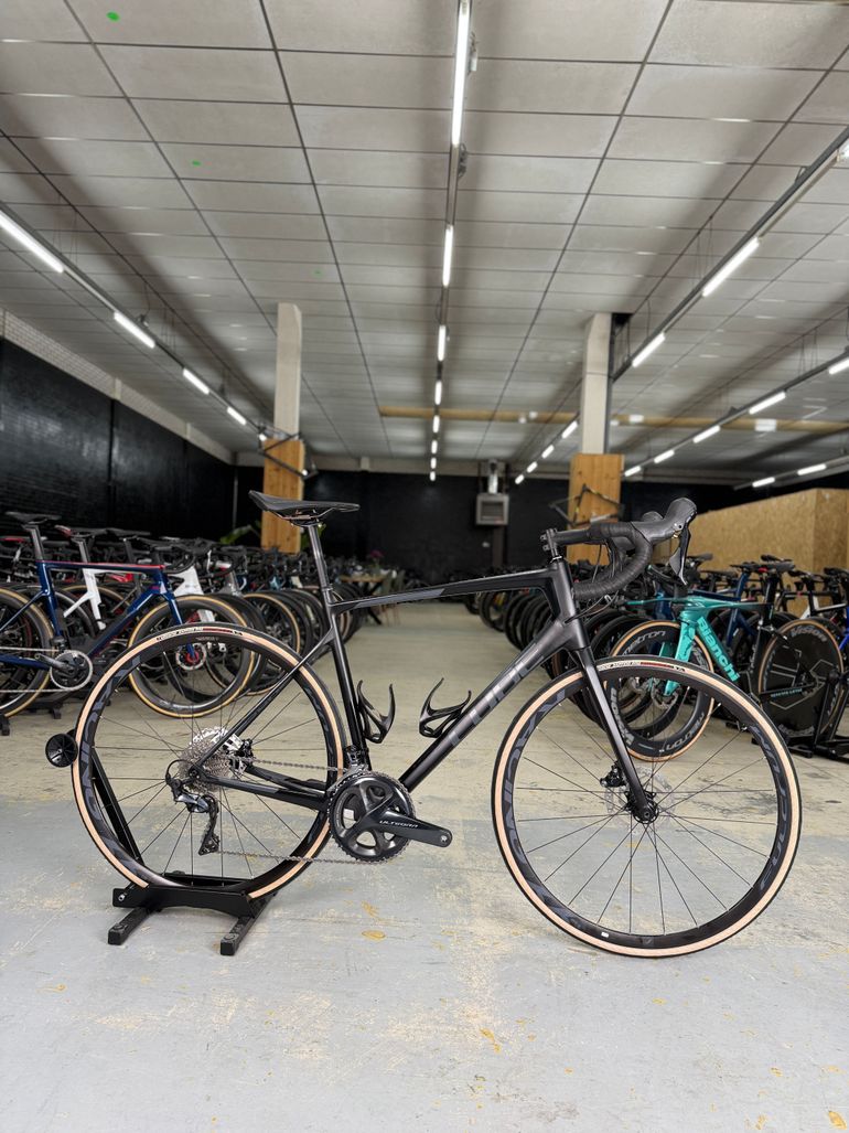 Used CUBE ATTAIN GTC SL 2021 2021 Road & Gravel, Black — image 1 of 14