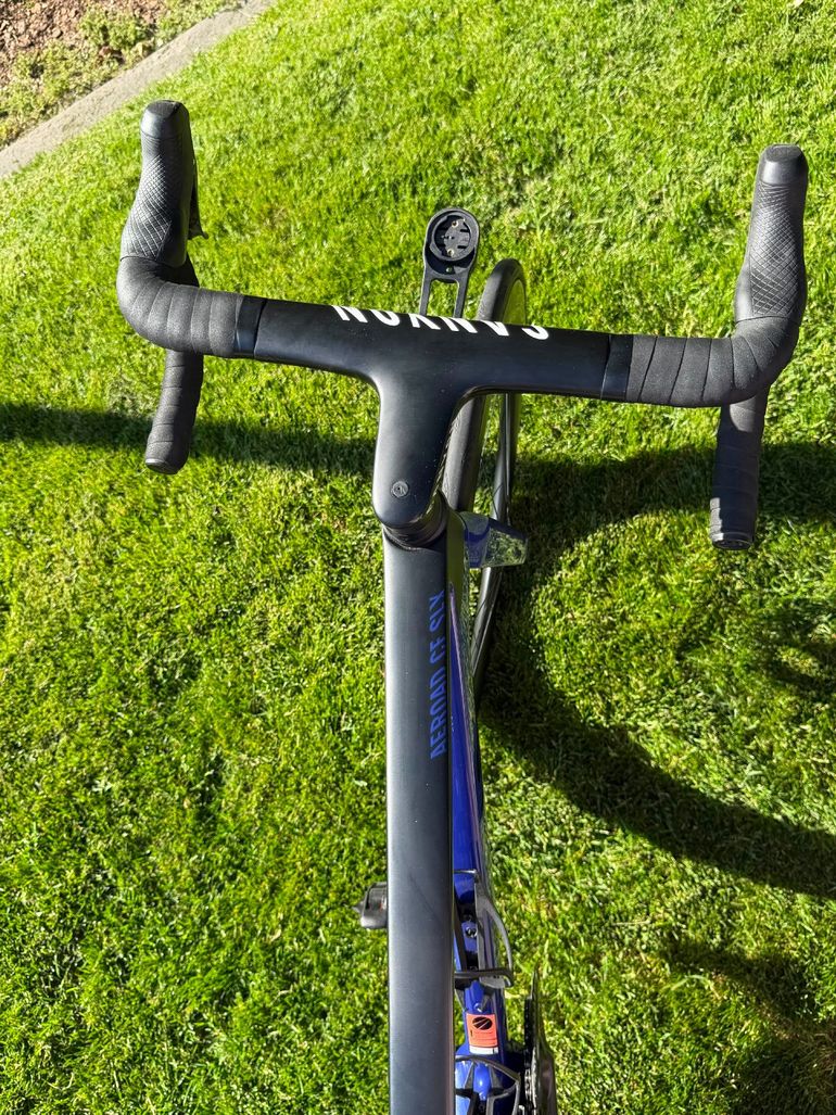 Used Canyon Aeroad CF SLX 8 Disc Di2 2021 2021 Road & Gravel, Blue — image 8 of 10