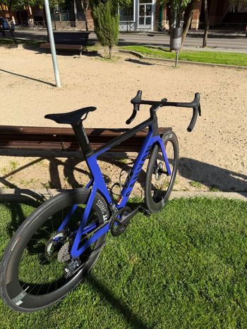 Used Canyon Aeroad CF SLX 8 Disc Di2 2021 2021 Road & Gravel, Blue — image 10 of 10