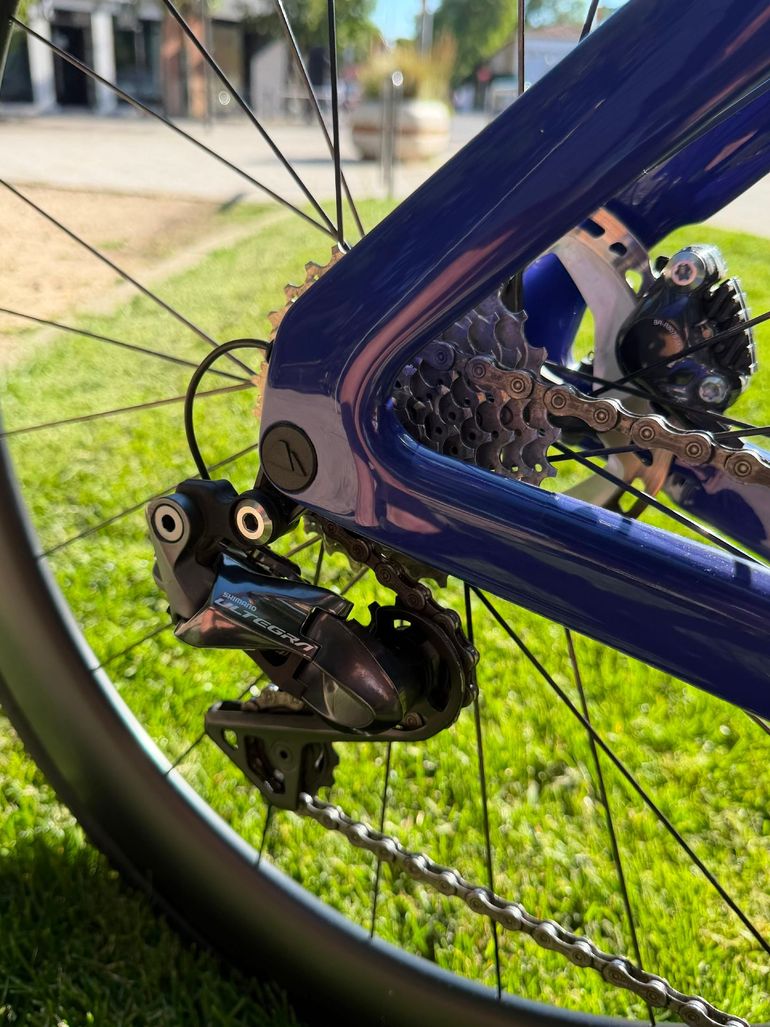 Used Canyon Aeroad CF SLX 8 Disc Di2 2021 2021 Road & Gravel, Blue — image 3 of 10
