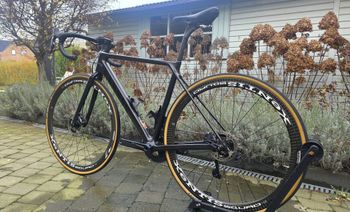 Used Canyon Ultimate CF SL 8 Disc Di2 2021 2021 Road & Gravel, Black — image 15 of 15