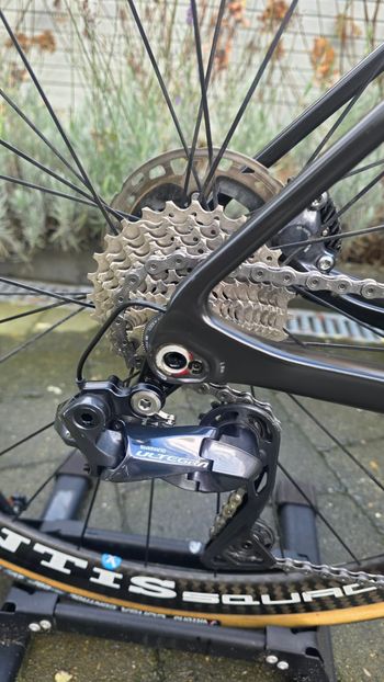 Used Canyon Ultimate CF SL 8 Disc Di2 2021 2021 Road & Gravel, Black — image 8 of 15