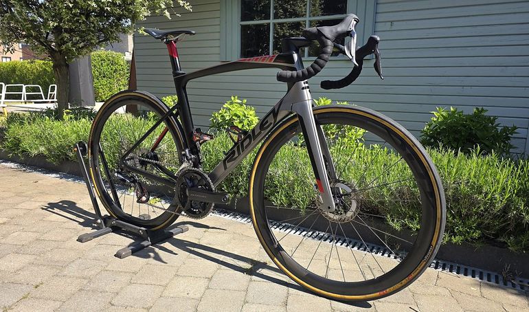 Used Ridley Noah Fast Disc - Shimano Ultegra 2021 2021 Road & Gravel — image 2 of 17