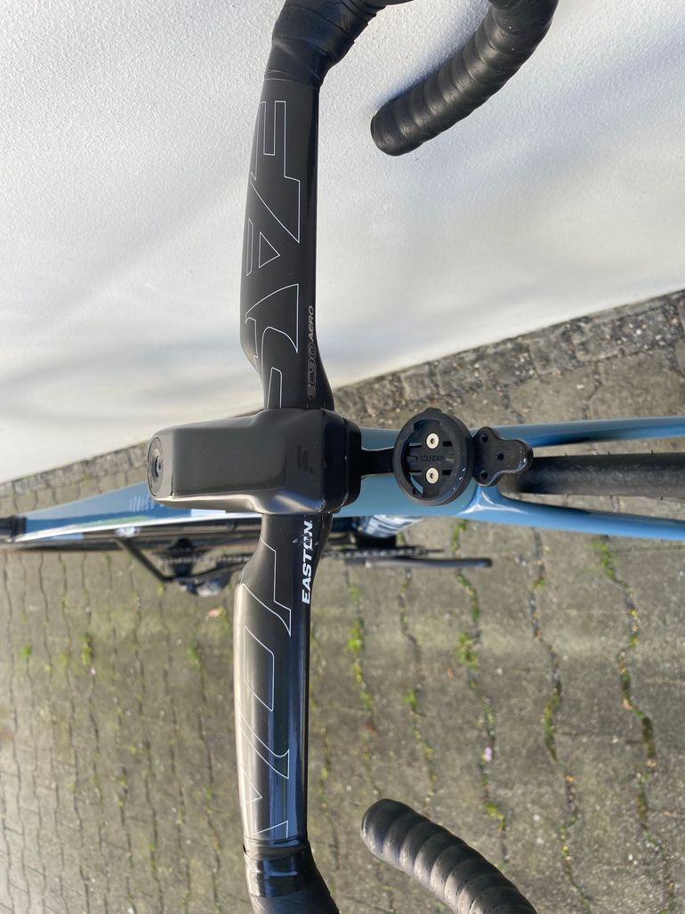 Used Focus IZALCO MAX DISC 9.7 2021 2021 Road & Gravel, Blue — image 11 of 30