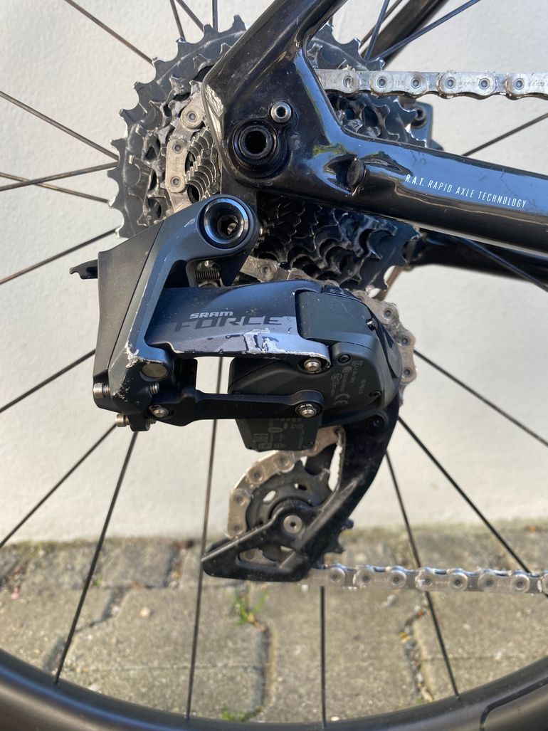 Used Focus IZALCO MAX DISC 9.7 2021 2021 Road & Gravel, Blue — image 6 of 30