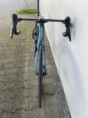 Used Focus IZALCO MAX DISC 9.7 2021 2021 Road & Gravel, Blue — image 13 of 30
