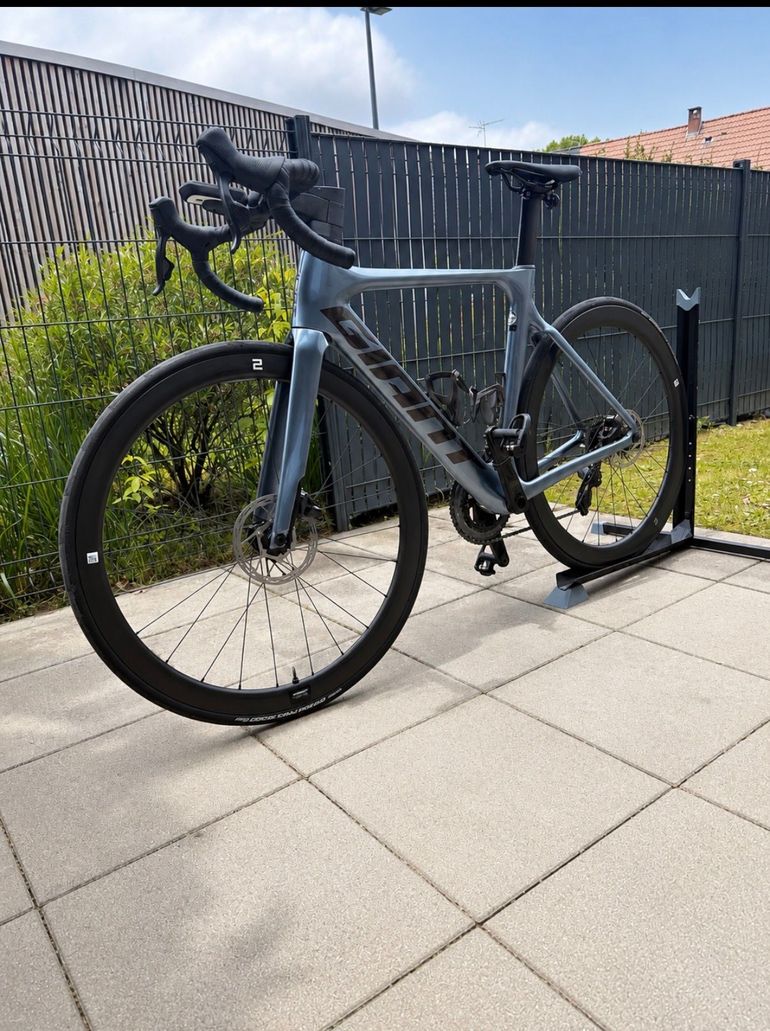 Used Giant Propel, Advanced Disc 1 2022 2022 Road & Gravel, Blue — image 1 of 8