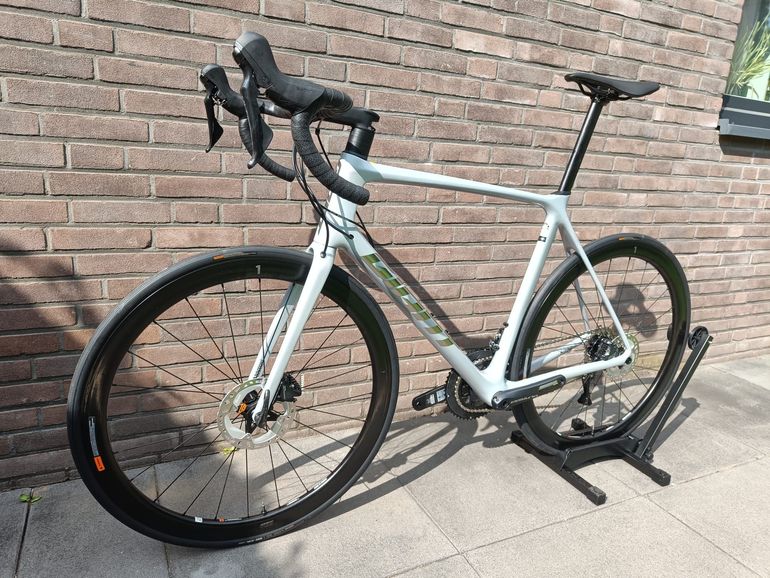 Used Giant TCR Advanced Pro Disc 1 2022 2022 Road & Gravel, White — image 5 of 16