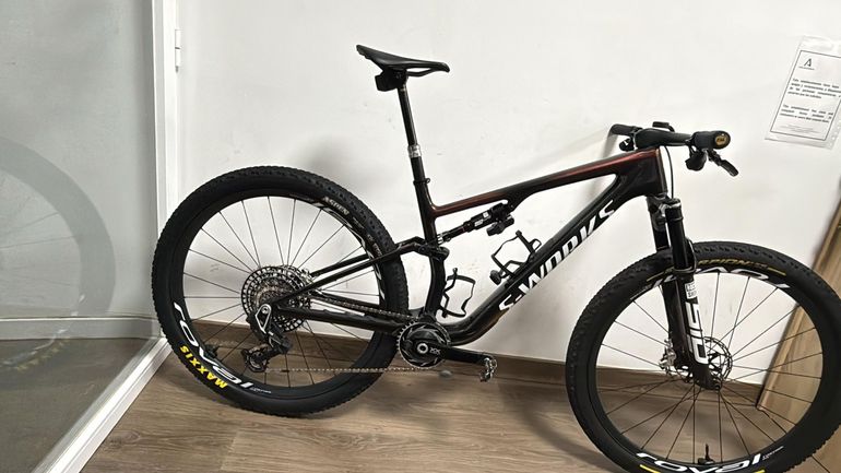 Used Specialized S-Works Epic 8 2024 2024 Mountainbike, Red, 29 — image 1 of 13