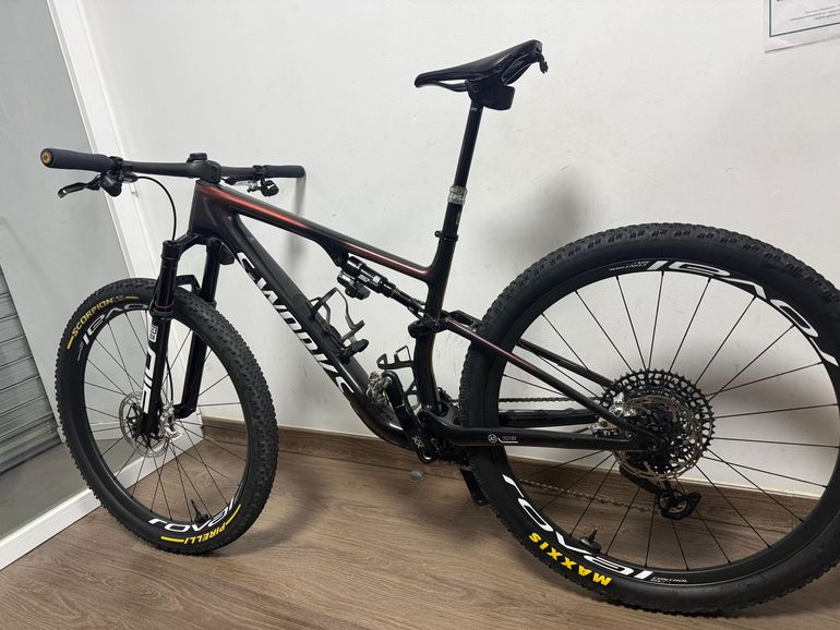 Used Specialized S-Works Epic 8 2024 2024 Mountainbike, Red, 29 — image 10 of 13