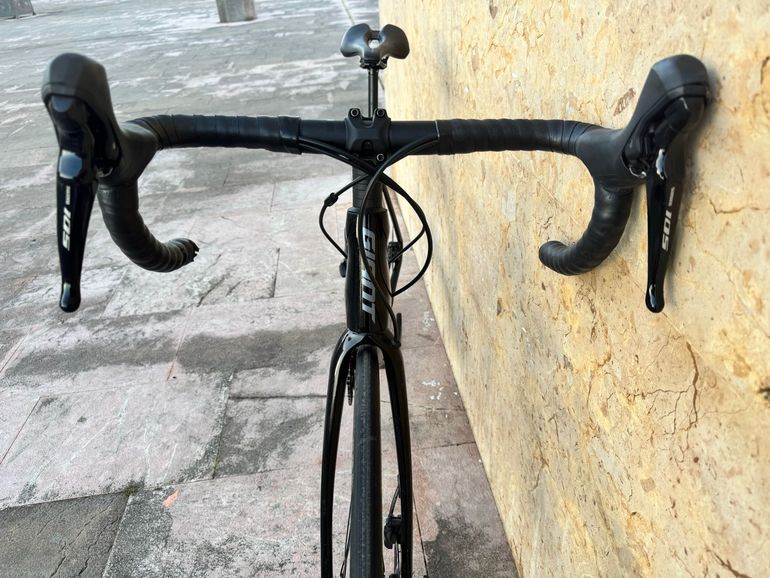Used Giant TCR Advanced Disc 2 2022 2022 Road & Gravel, Black — image 10 of 16