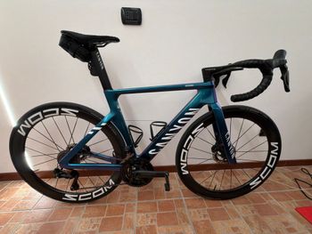 Used Canyon Aeroad CFR Di2 2025 2025 Road & Gravel