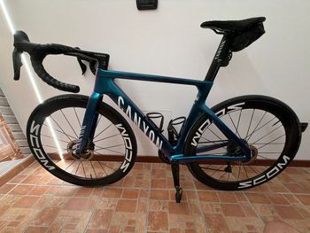 Used Canyon Aeroad CFR Di2 2025 2025 Road & Gravel, Blue — image 2 of 4