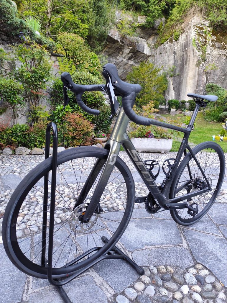 Used Scott Addict 30 2024 2024 Road & Gravel, Green — image 3 of 7