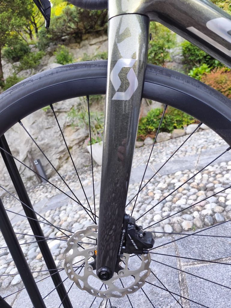 Used Scott Addict 30 2024 2024 Road & Gravel, Green — image 5 of 7