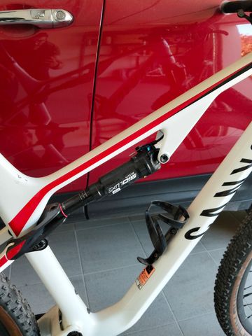 Używany Canyon Lux CF 8 2021 2021 Mountainbike — zdjęcie 2 z 6