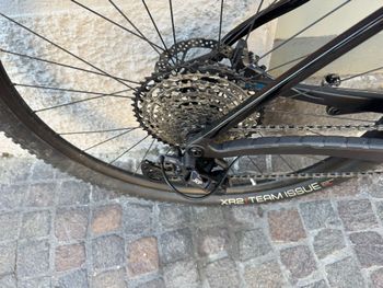 Used Trek Procaliber 9.6 Gen 3 2025 2025 Mountainbike, Black, 29 — image 3 of 5