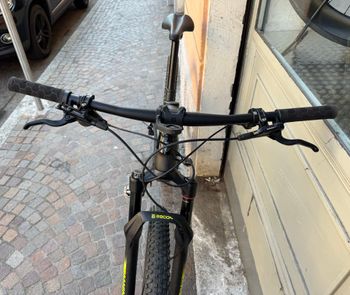 Used Trek Procaliber 9.6 Gen 3 2025 2025 Mountainbike, Black, 29 — image 5 of 5
