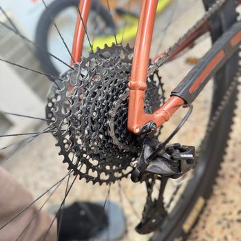 Used Trek Marlin 6 2021 2021 Mountainbike, Red, 29 — image 3 of 6