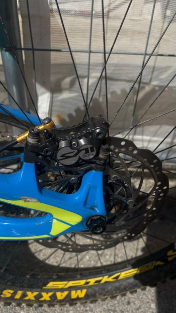 Used Pivot Phoenix DH Carbon Saint 2018 2018 Mountainbike, Blue, 27.5 — image 7 of 7