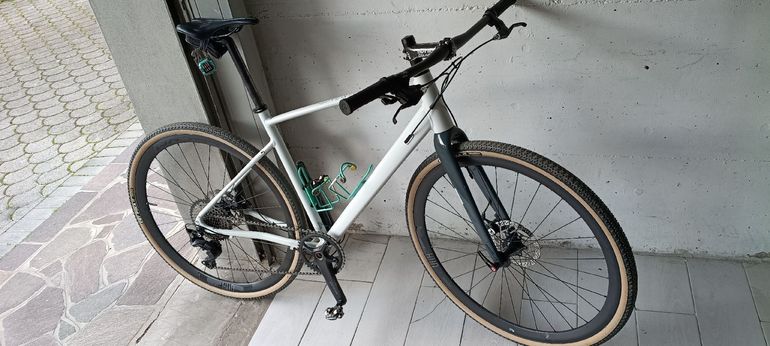 Used prisma Prisma Custom Shimano Deore XT 2024 Road & Gravel, White — image 1 of 5