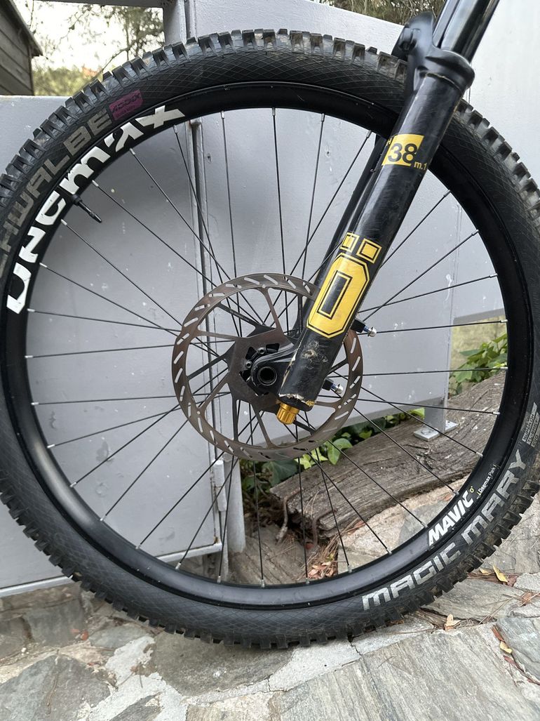 Použité Specialized Demo Sram Eagle Transmission GX 2022 Mountainbike — obrázek 12 z 13