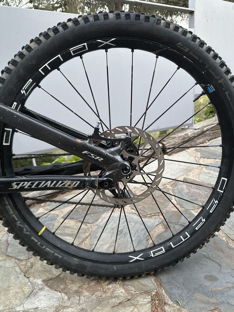 Použité Specialized Demo Sram Eagle Transmission GX 2022 Mountainbike — obrázek 11 z 13