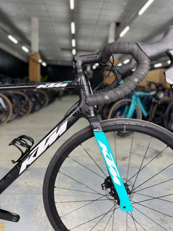 Used KTM REVELATOR ALTO ELITE AXS 2022 2022 Road & Gravel, Black — image 4 of 21