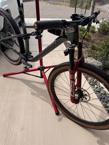 Used Specialized Epic SRAM XX SL Eagle AXS (T-Type) 2022 Mountainbike, Green — image 2 of 6