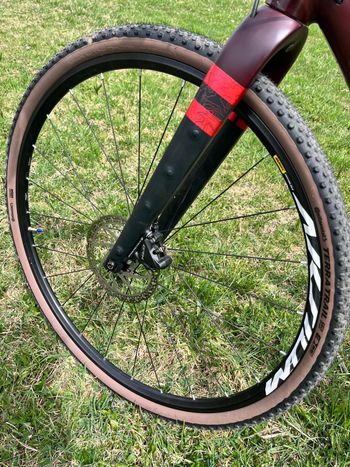 Used Trek Checkpoint Shimano GRX 2025 Road & Gravel, Red — image 8 of 9