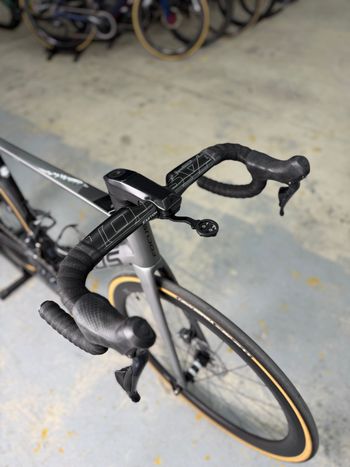 Used Focus IZALCO MAX DISC 9.7 2020 2020 Road & Gravel — image 5 of 23