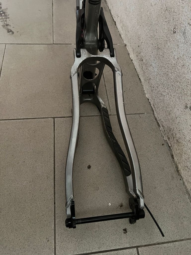 Used Banshee TITAN V3.2 Frame 2024 Frameset 2024 Mountainbike, Light Gray, 29, 27.5 — image 3 of 6