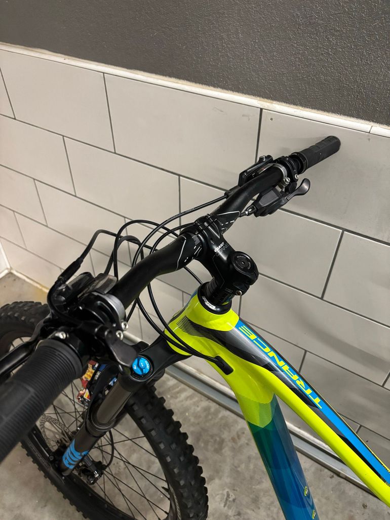 Used Giant Trance 2 2018 2018 Mountainbike, Green, 27.5 — image 2 of 6