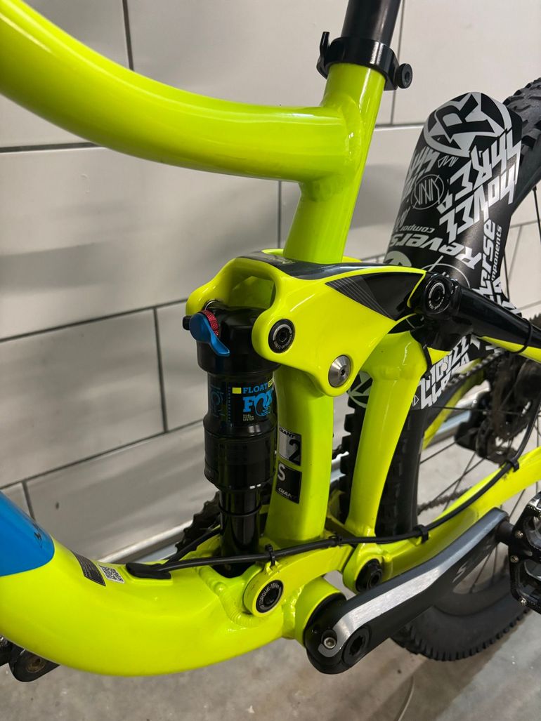 Used Giant Trance 2 2018 2018 Mountainbike, Green, 27.5 — image 5 of 6