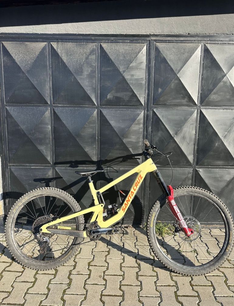 Used Santa Cruz Nomad GX AXS / Carbon C 2025 2025 Mountainbike, Orange, 29, 27.5 — image 1 of 9