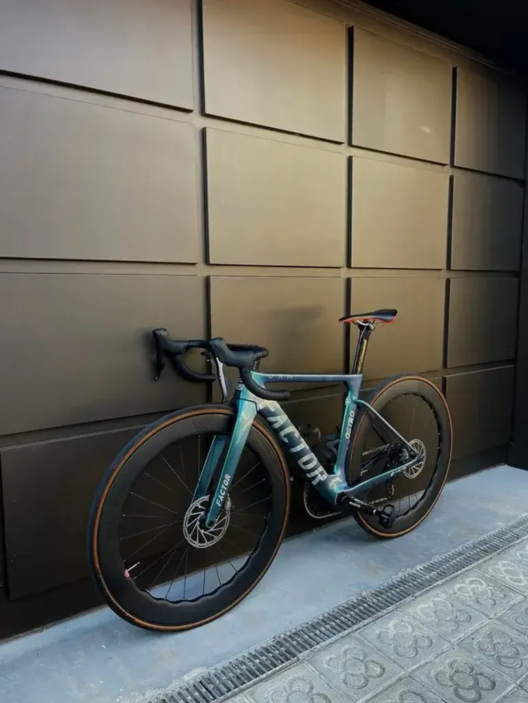 Used Factor OSTRO VAM SRAM Force eTap AXS 2023 2023 Road & Gravel, Blue — image 5 of 5