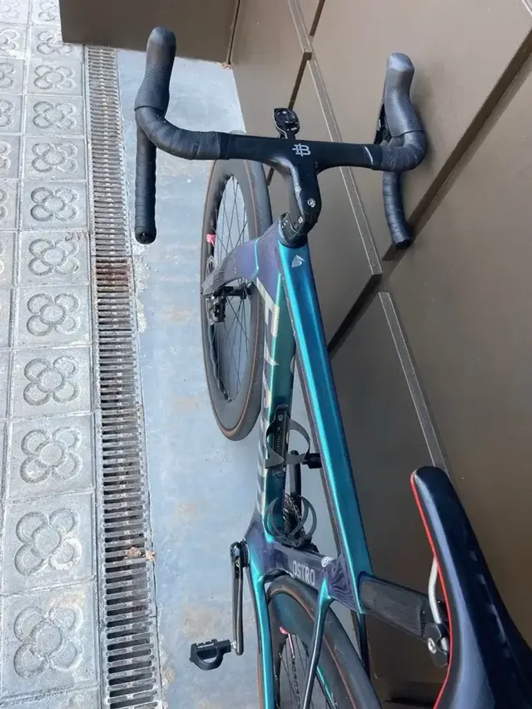 Used Factor OSTRO VAM SRAM Force eTap AXS 2023 2023 Road & Gravel, Blue — image 4 of 5