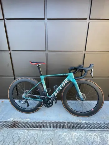 Used Factor OSTRO VAM SRAM Force eTap AXS 2023 2023 Road & Gravel