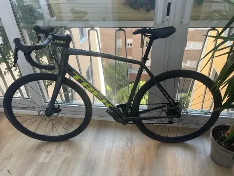 Used Trek Domane AL 3 Disc 2021 2021 Road & Gravel — image 2 of 3