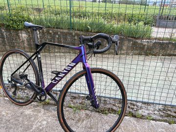 Gebrauchtes Canyon Inflite CF SL 5 2025 2025 Road & Gravel, Violett — Bild 2 von 8