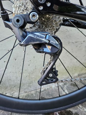 Used Trek Émonda SL 6 Disc Pro 2021 2021 Road & Gravel, Red — image 3 of 6