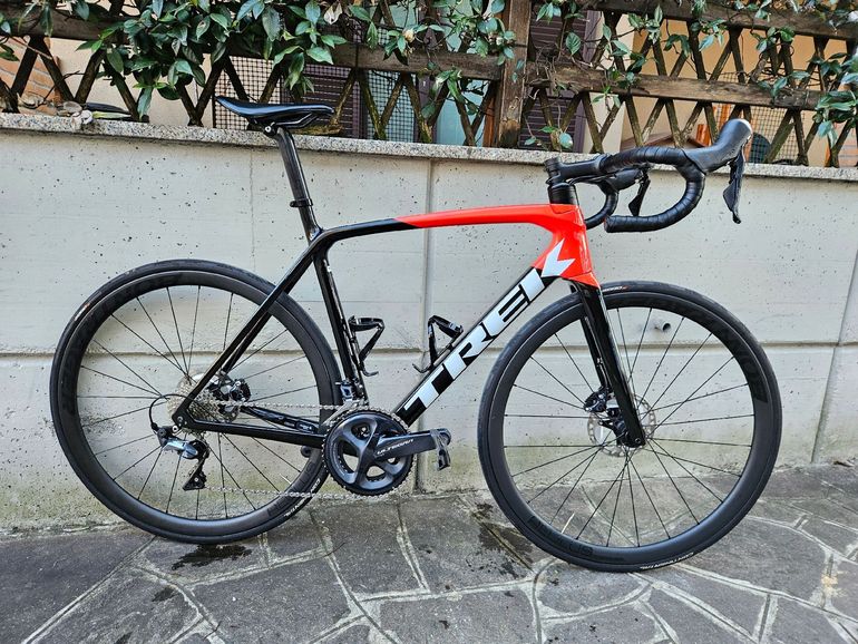 Used Trek Émonda SL 6 Disc Pro 2021 2021 Road & Gravel, Red — image 1 of 6