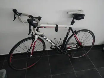 Used Trek 1.2 H2 (Compact) 2012 2012 Road & Gravel — image 2 of 3