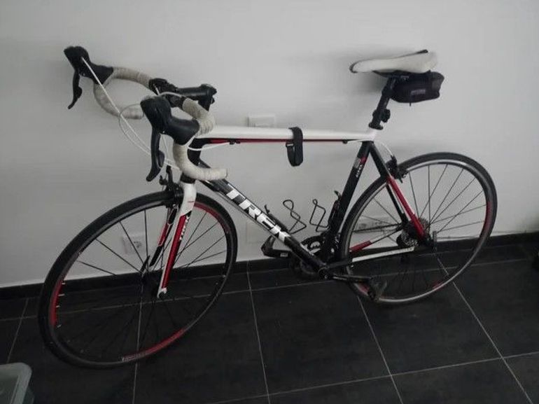 Used Trek 1.2 H2 (Compact) 2012 2012 Road & Gravel — image 1 of 3