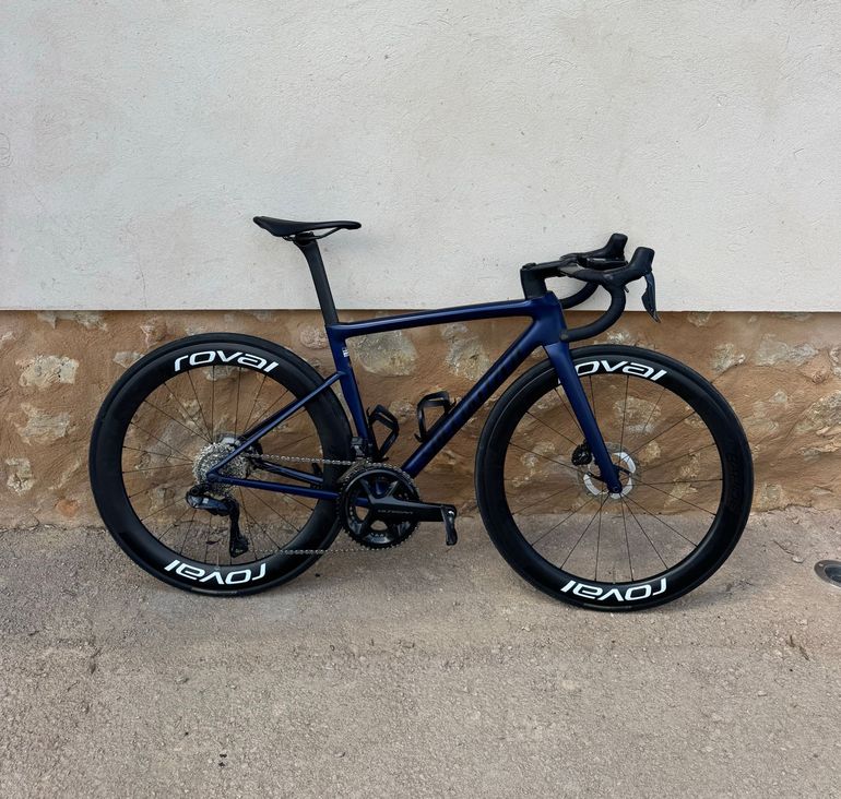 Used Specialized Tarmac SL8 Pro - Shimano Ultegra Di2 2024 2024 Road & Gravel, Blue — image 1 of 12